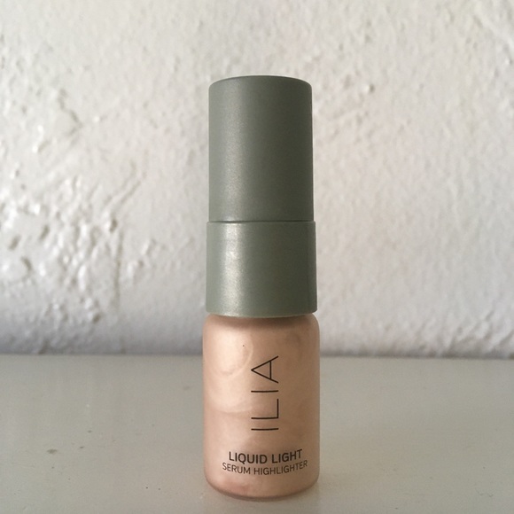 ilia liquid highlighter